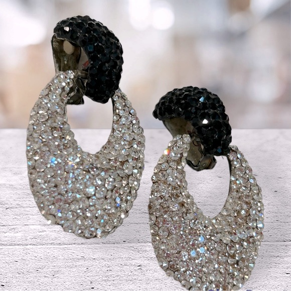 VINTAGE BELLINI BLK/CLEAR SWAROFSKI CRYSTAL LOADED GLITZ EARRINGS - Picture 1 of 15
